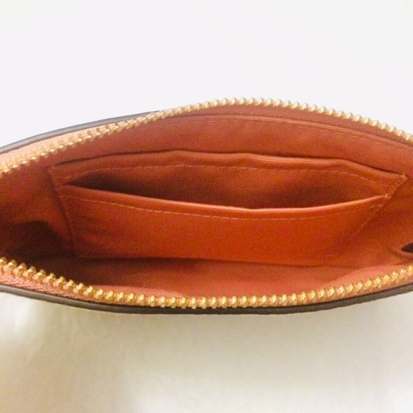 Last 1 ❤️ COACH CORNER ZIP WRISTLET  RAINBOW - Picture 5 of 6